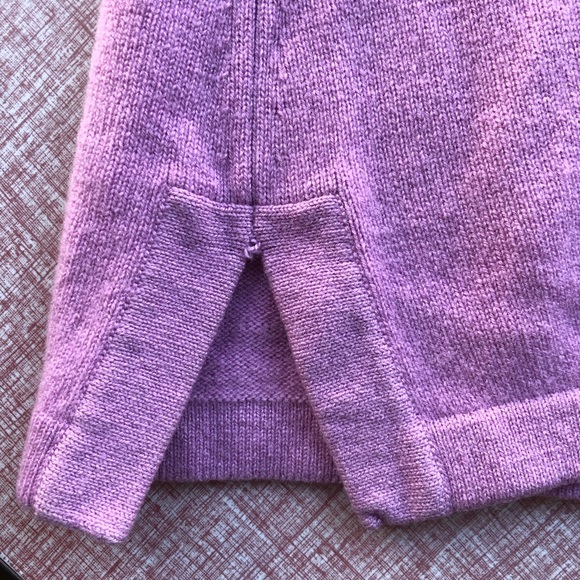 Banana Republic Cashmere Sweater - Picture 8 of 8